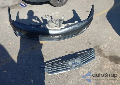 2009 Nissan Versa 1.8S z USA, uszkodzony, nr VIN 3N1BC13E29L452659